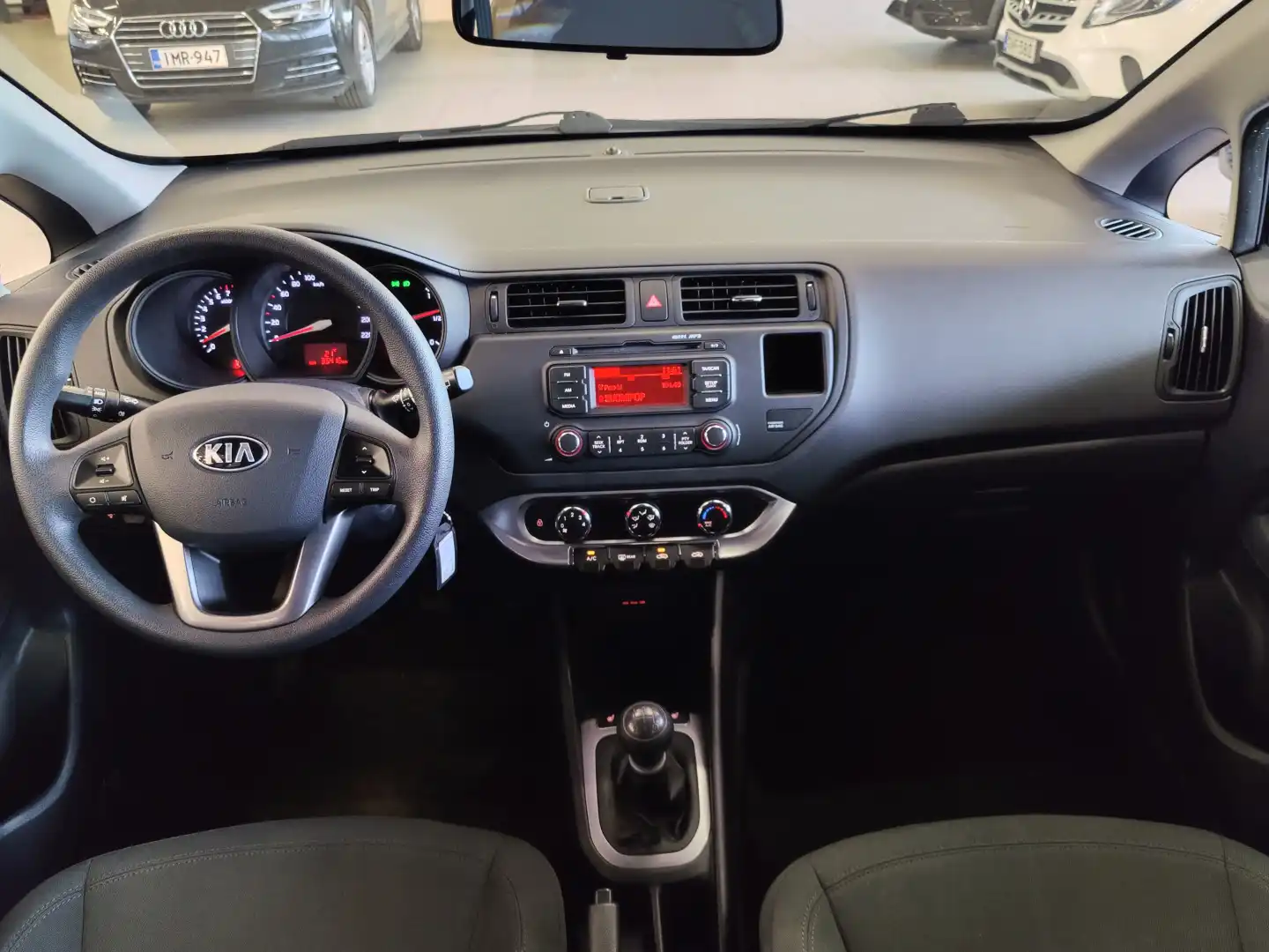 car-image