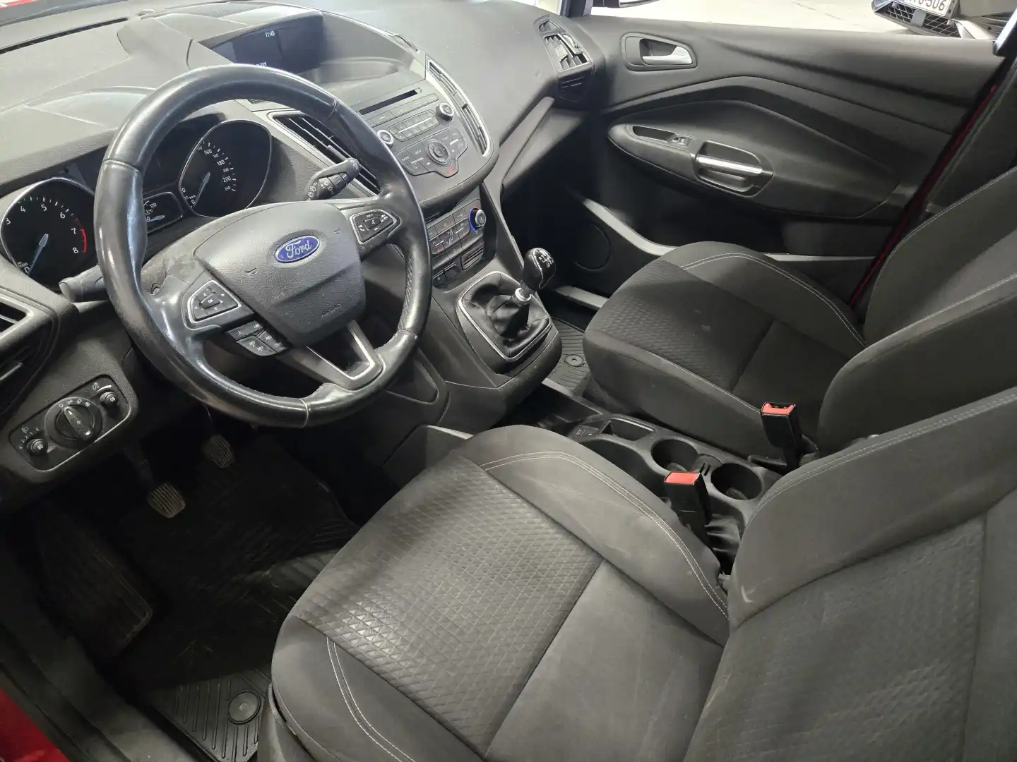 car-image
