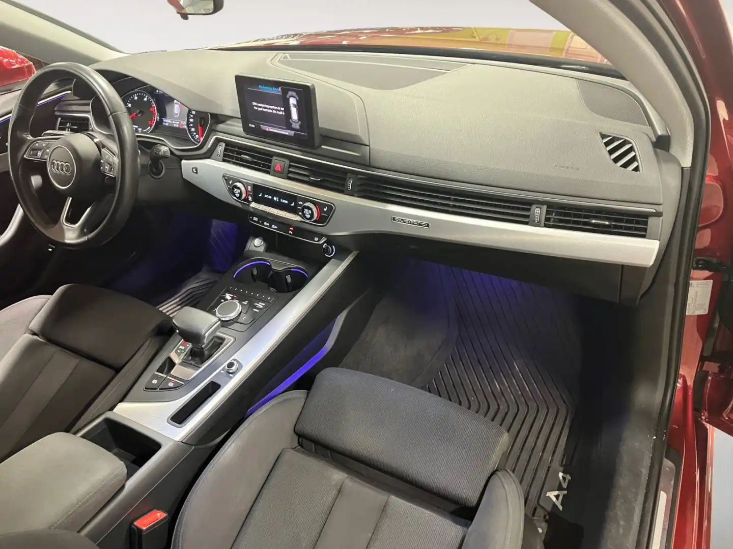 car-image