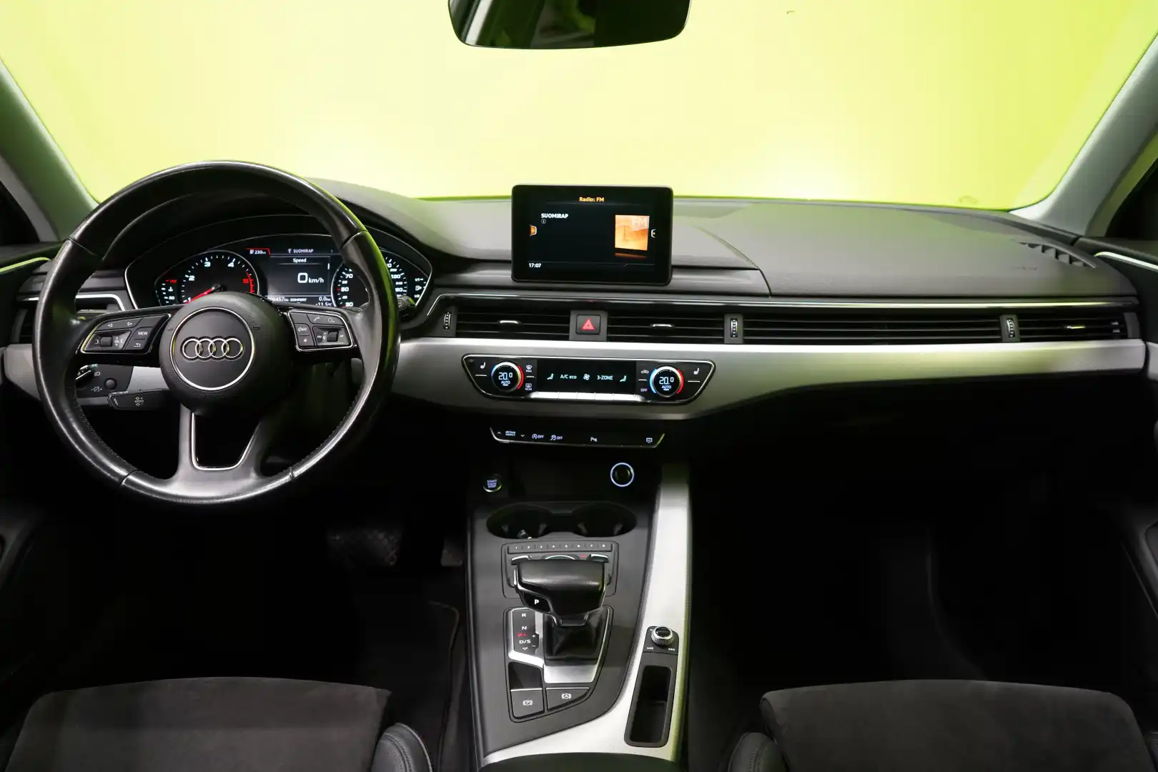 car-image