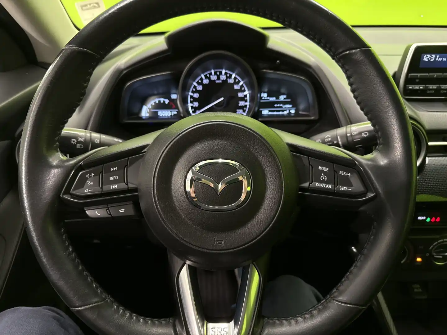 car-image