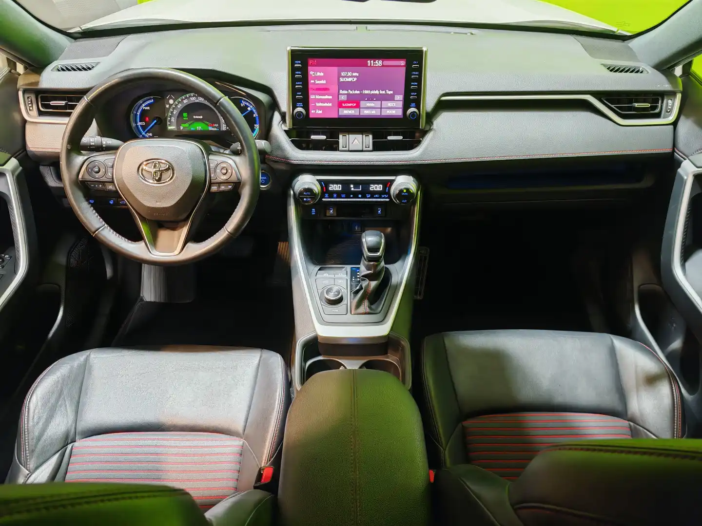 car-image