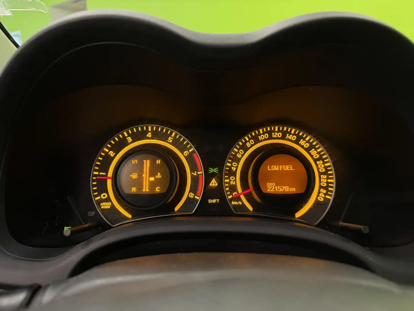car-image