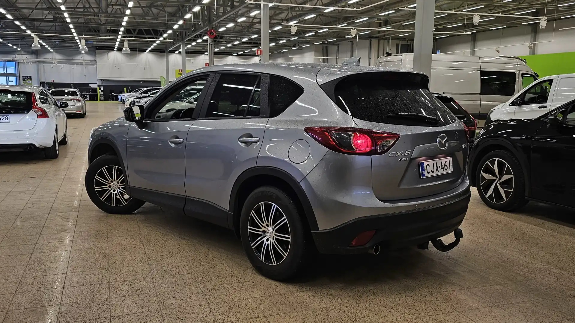 car-image