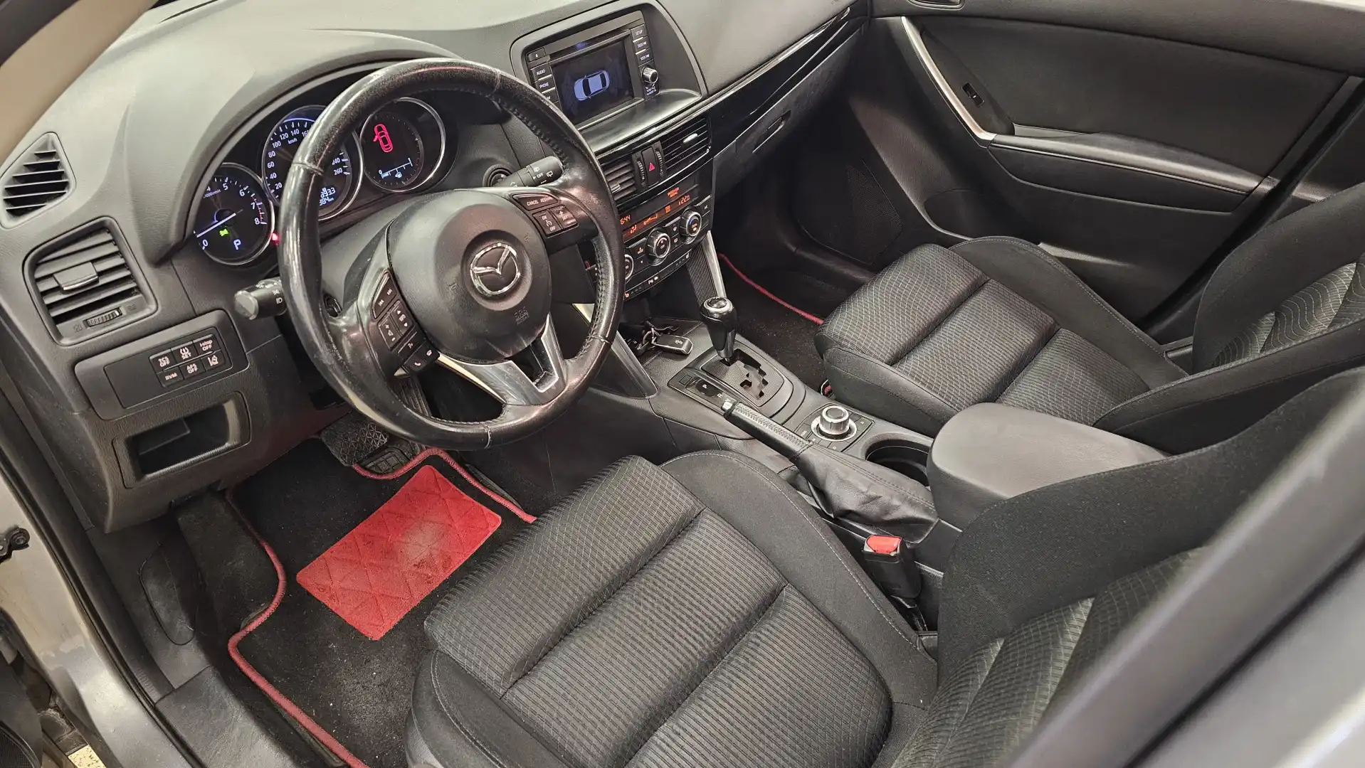car-image