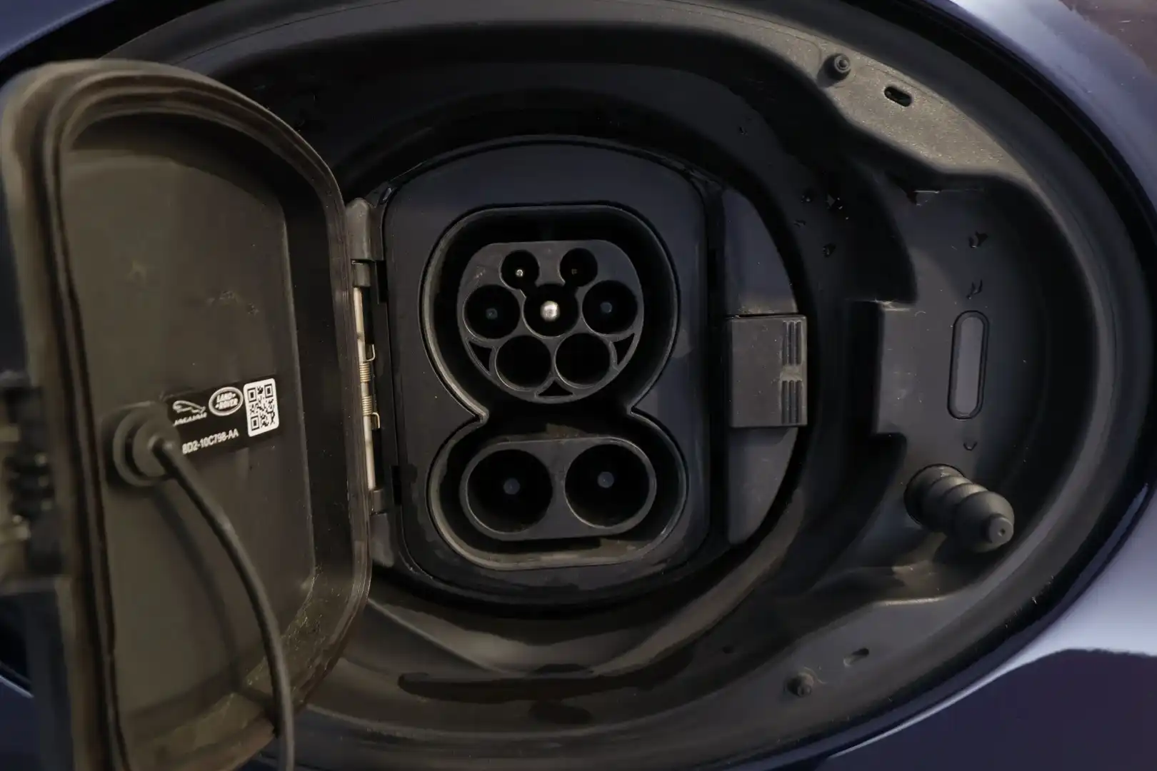 car-image