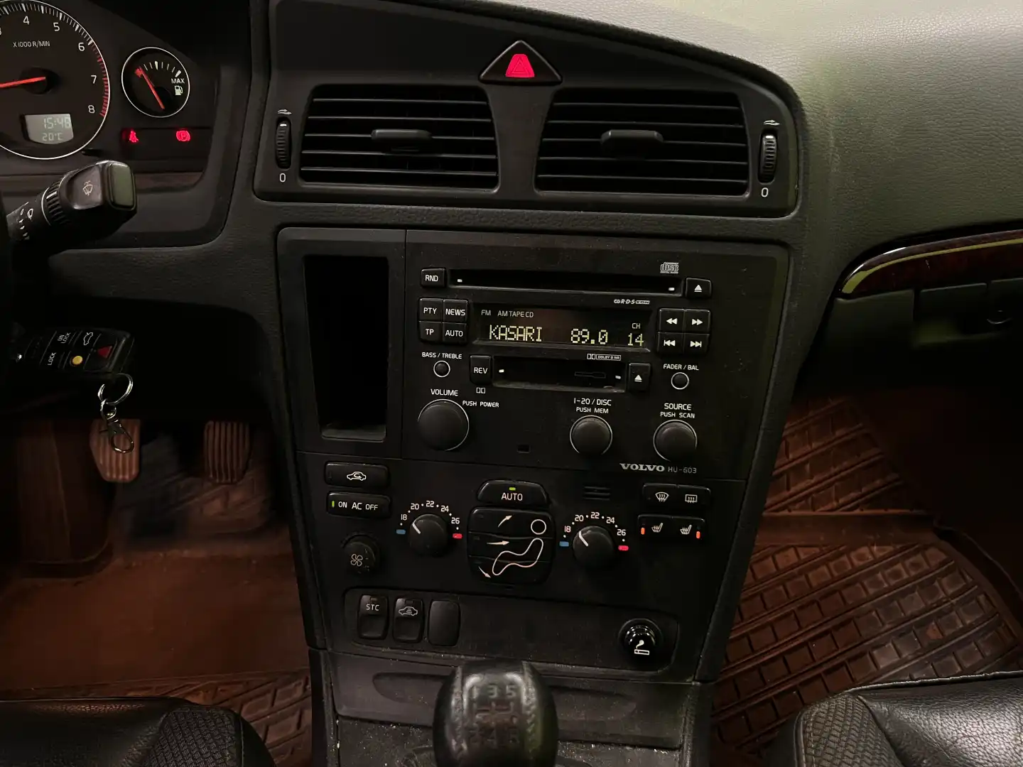 car-image