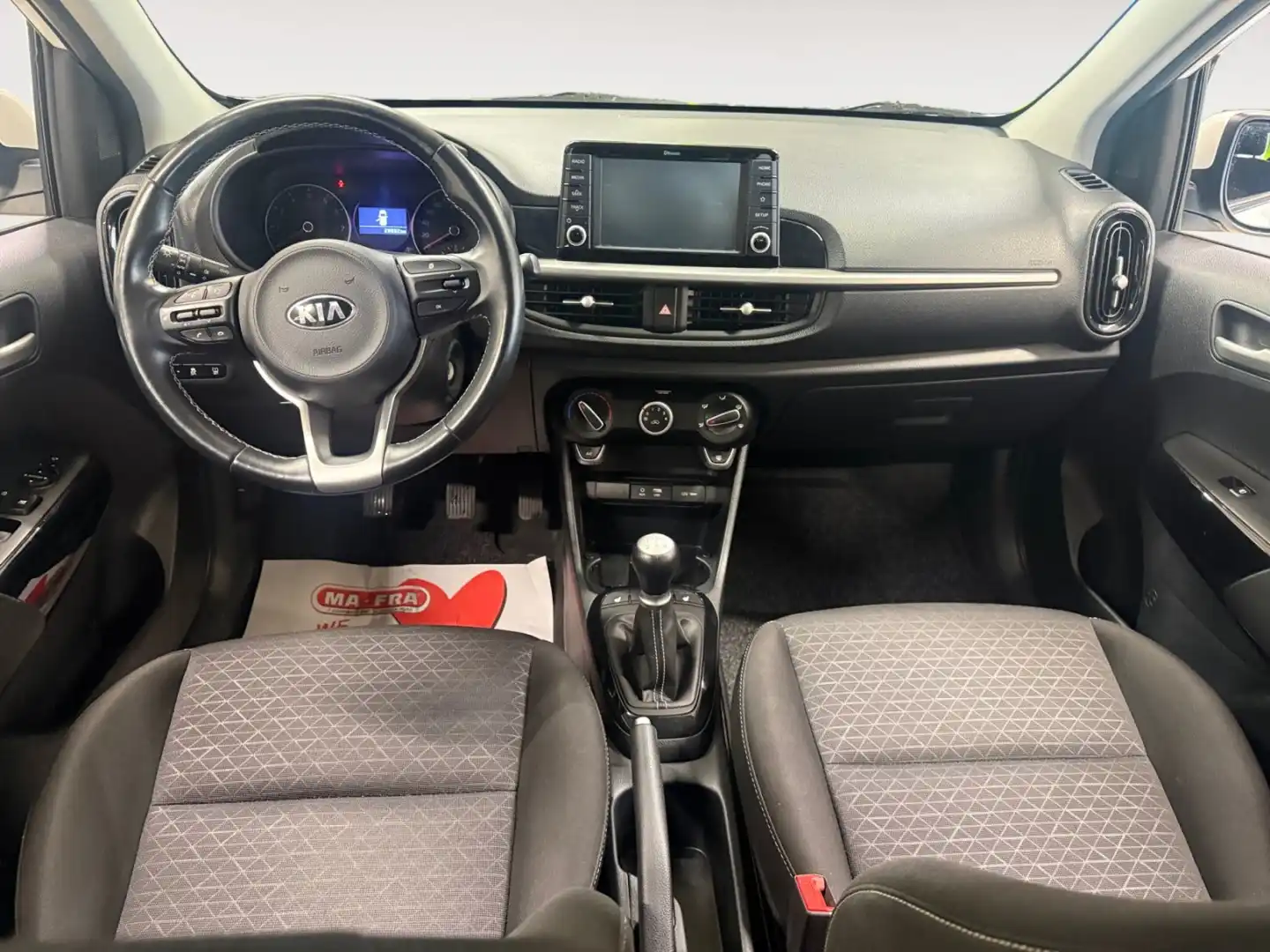 car-image