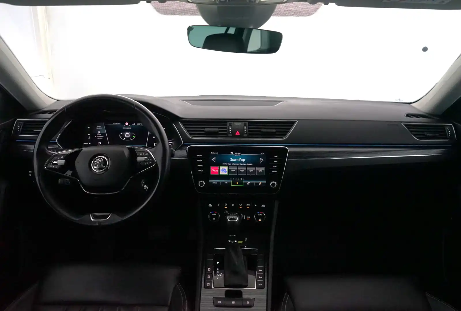 car-image