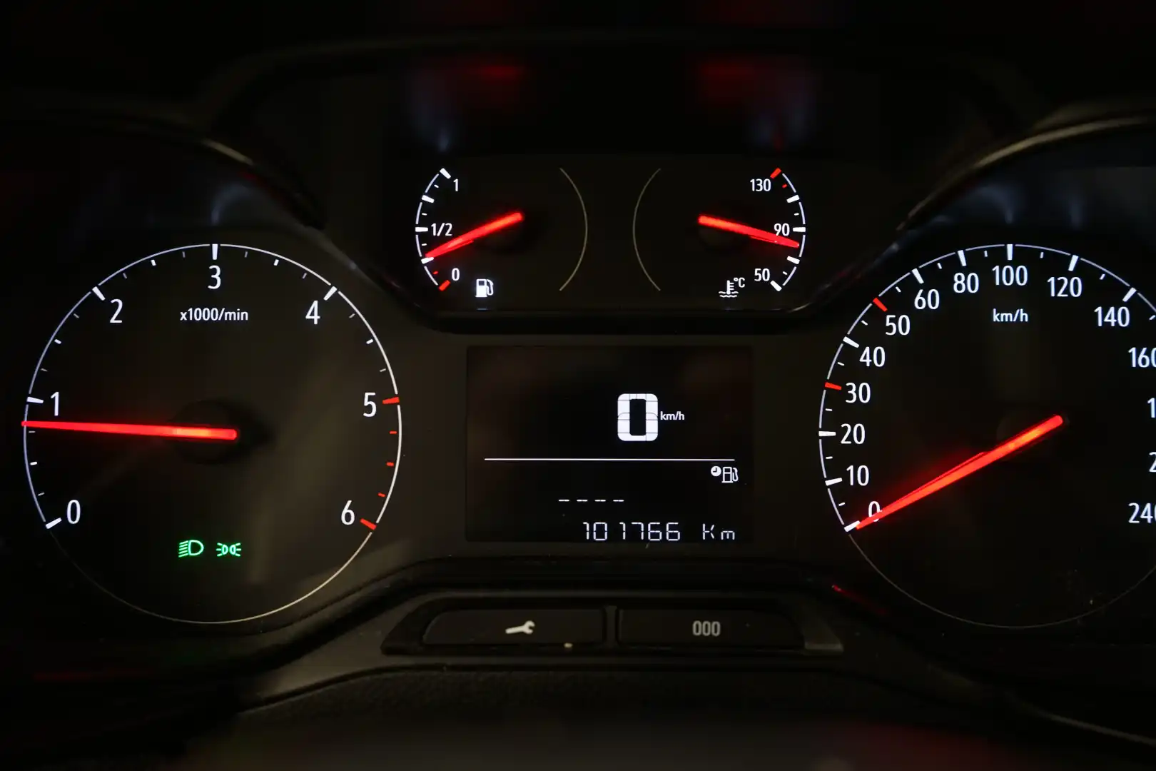 car-image