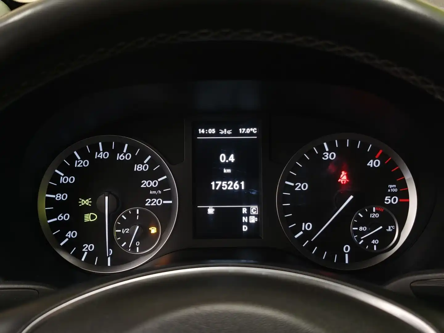 car-image