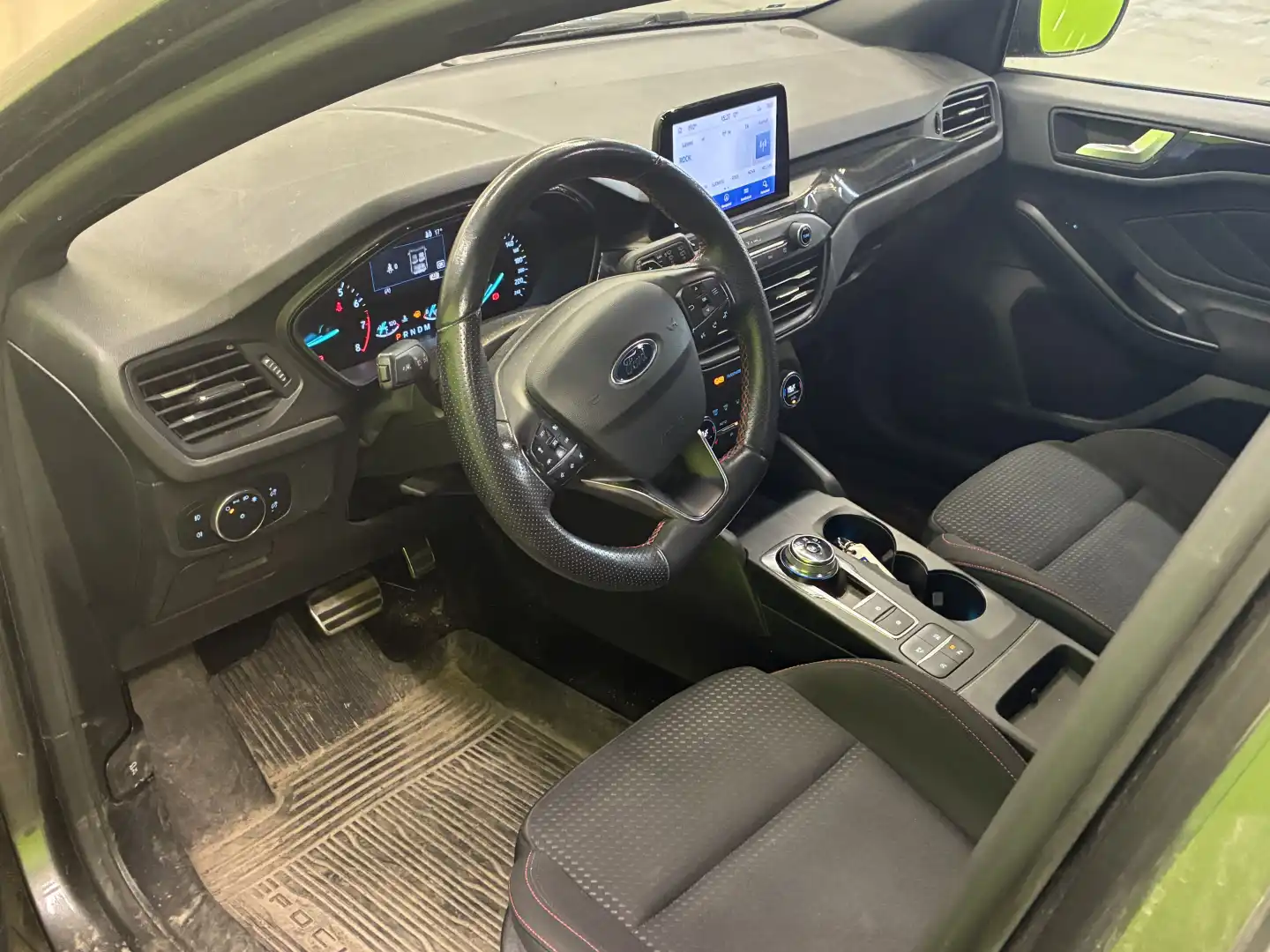 car-image