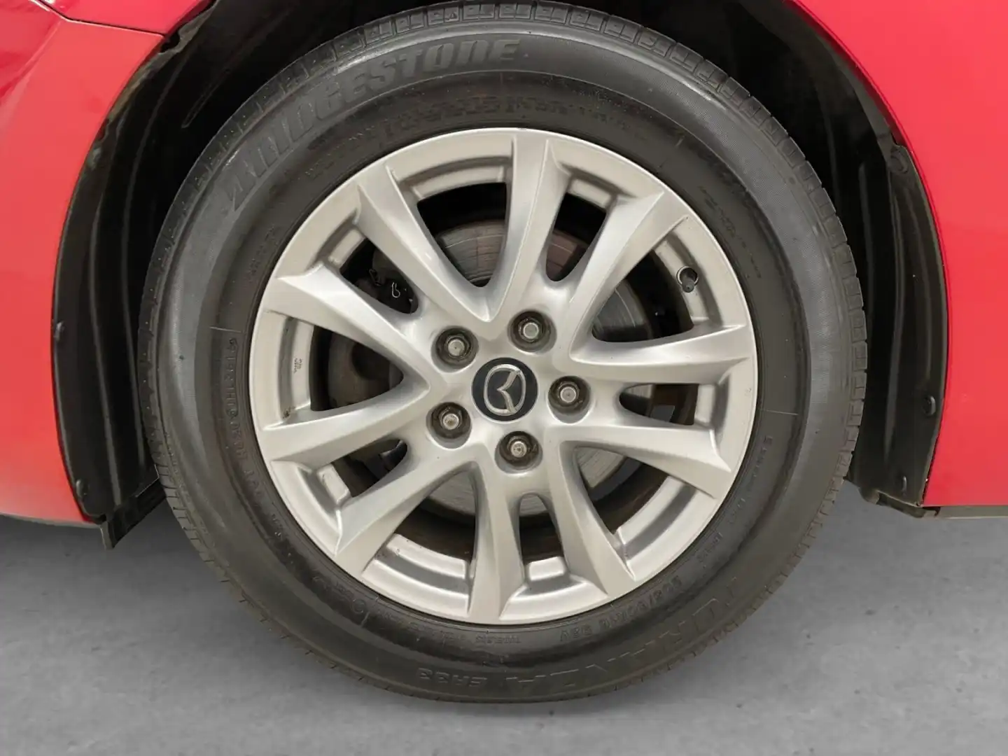 car-image