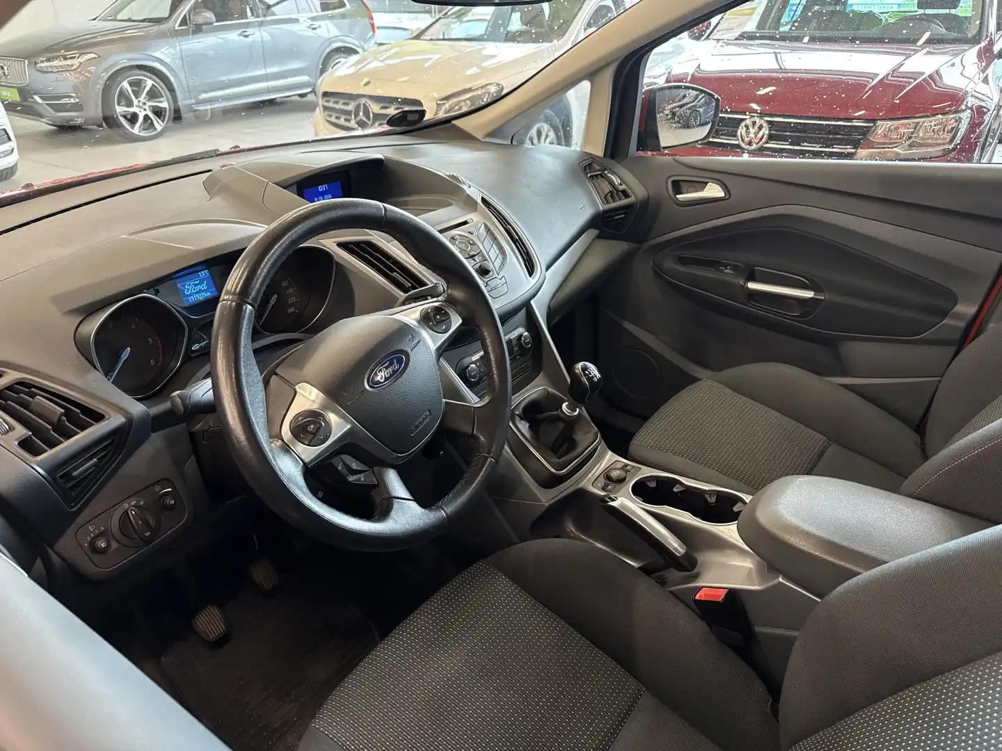 car-image
