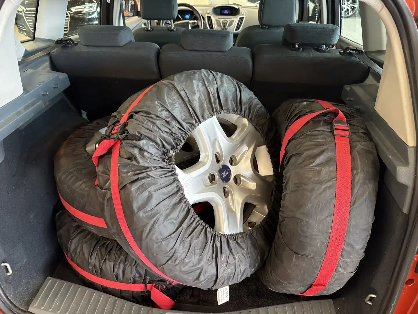 car-image