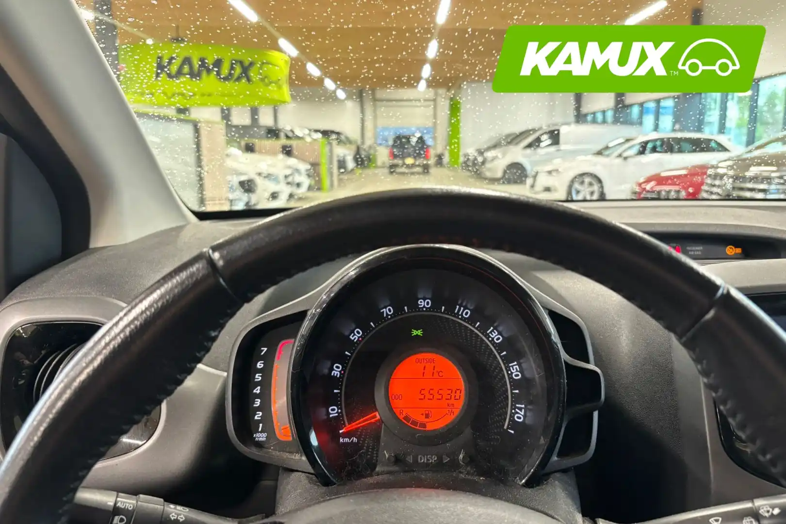 car-image