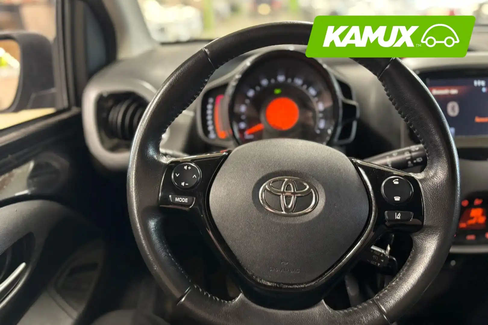 car-image