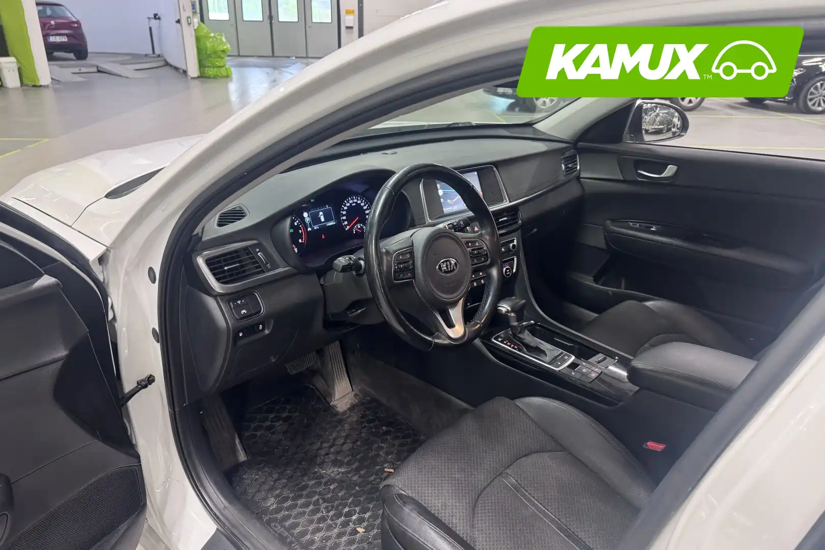 car-image