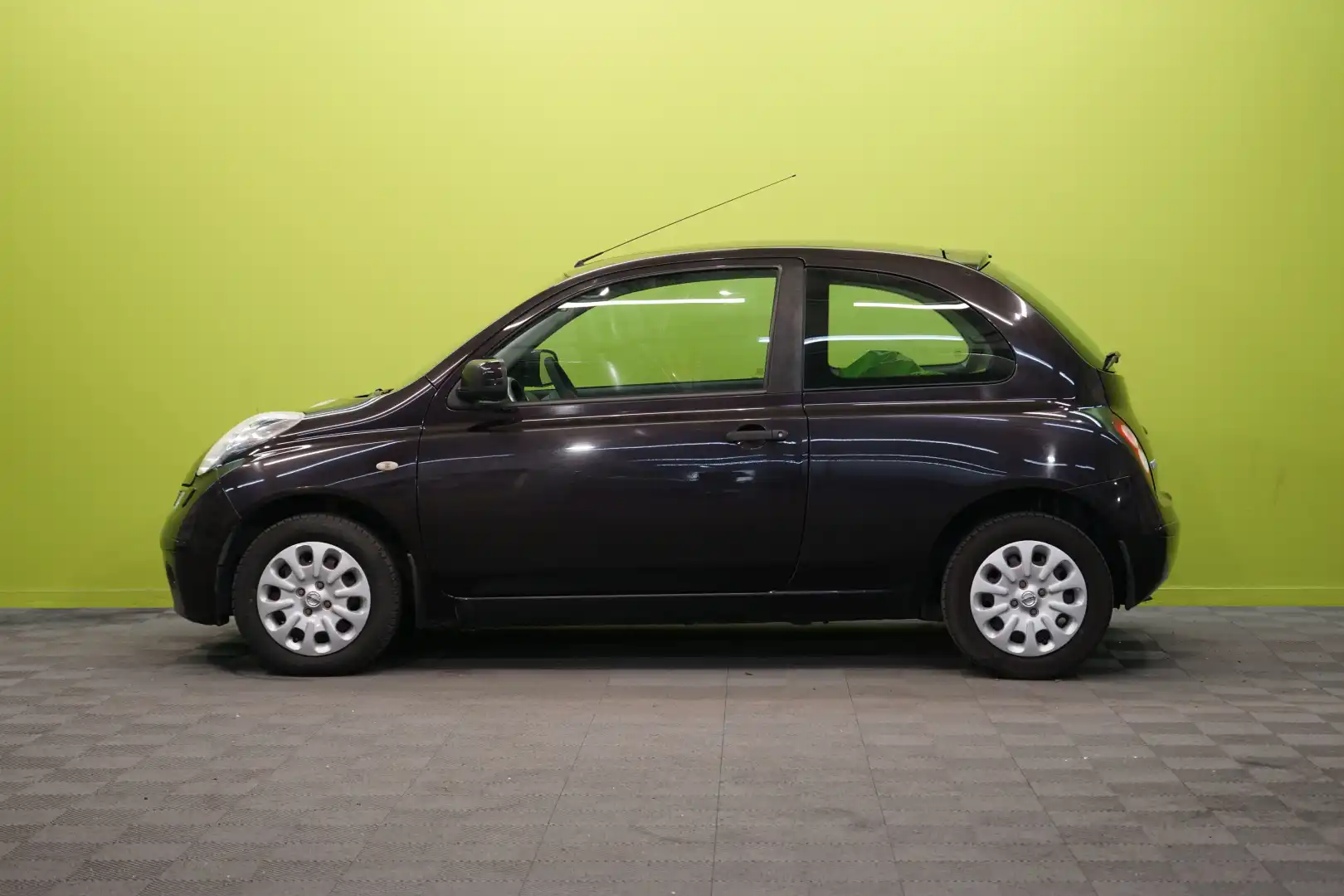 car-image