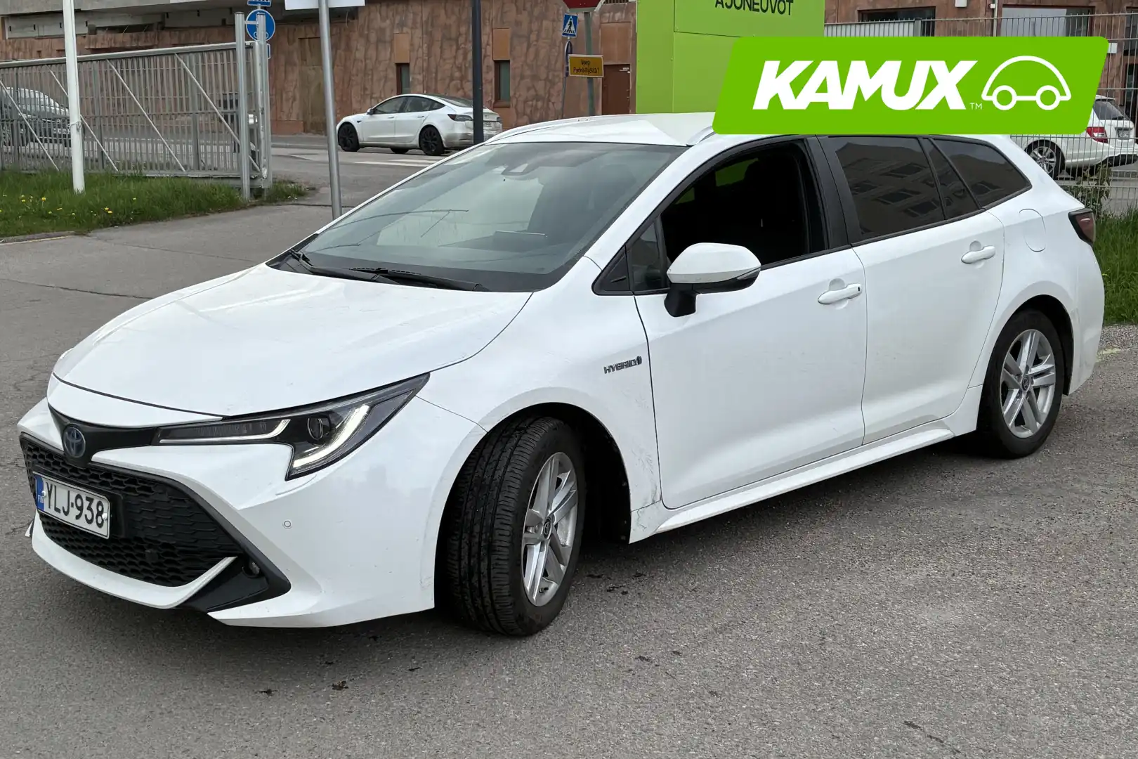 car-image