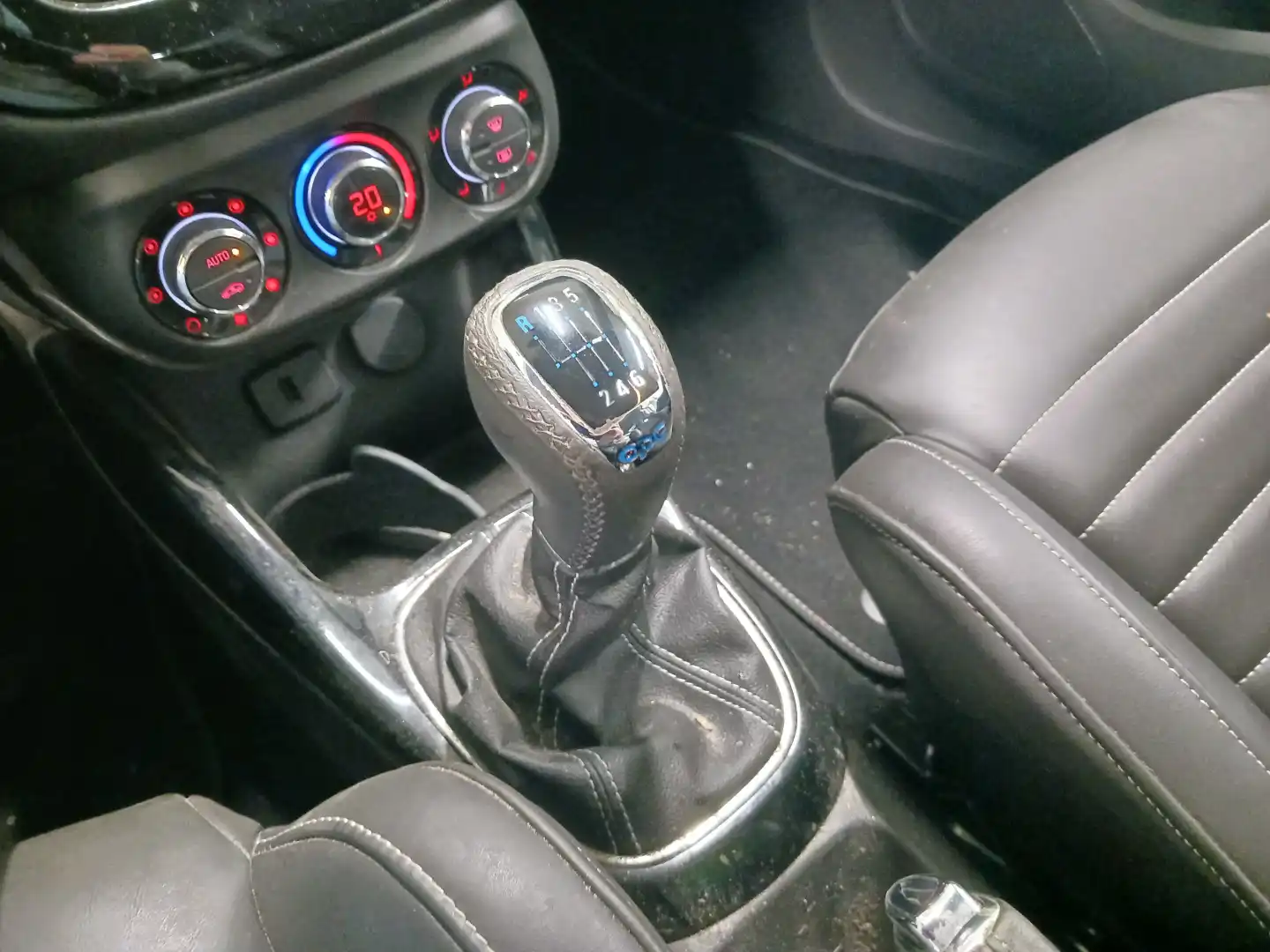 car-image