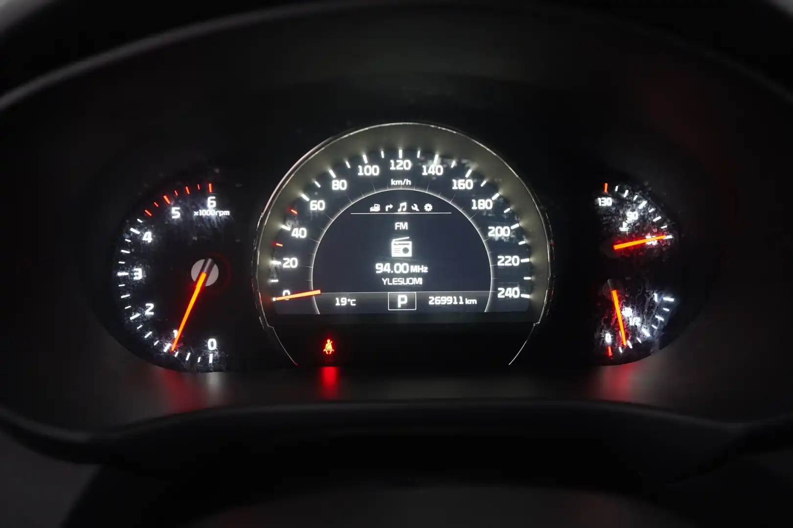 car-image