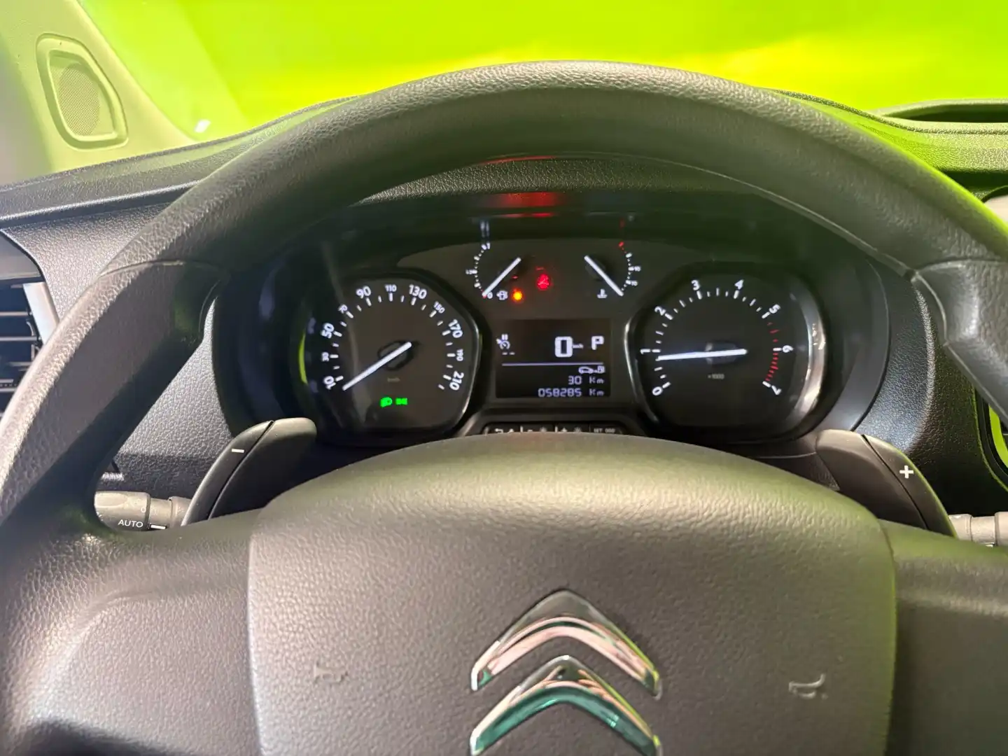 car-image