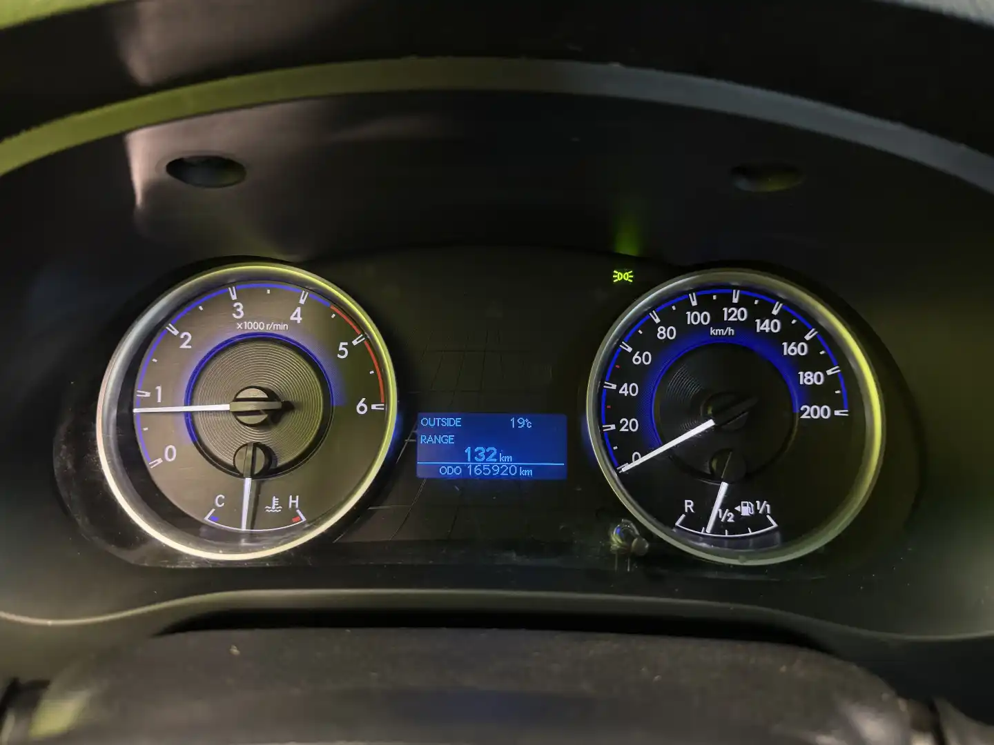 car-image