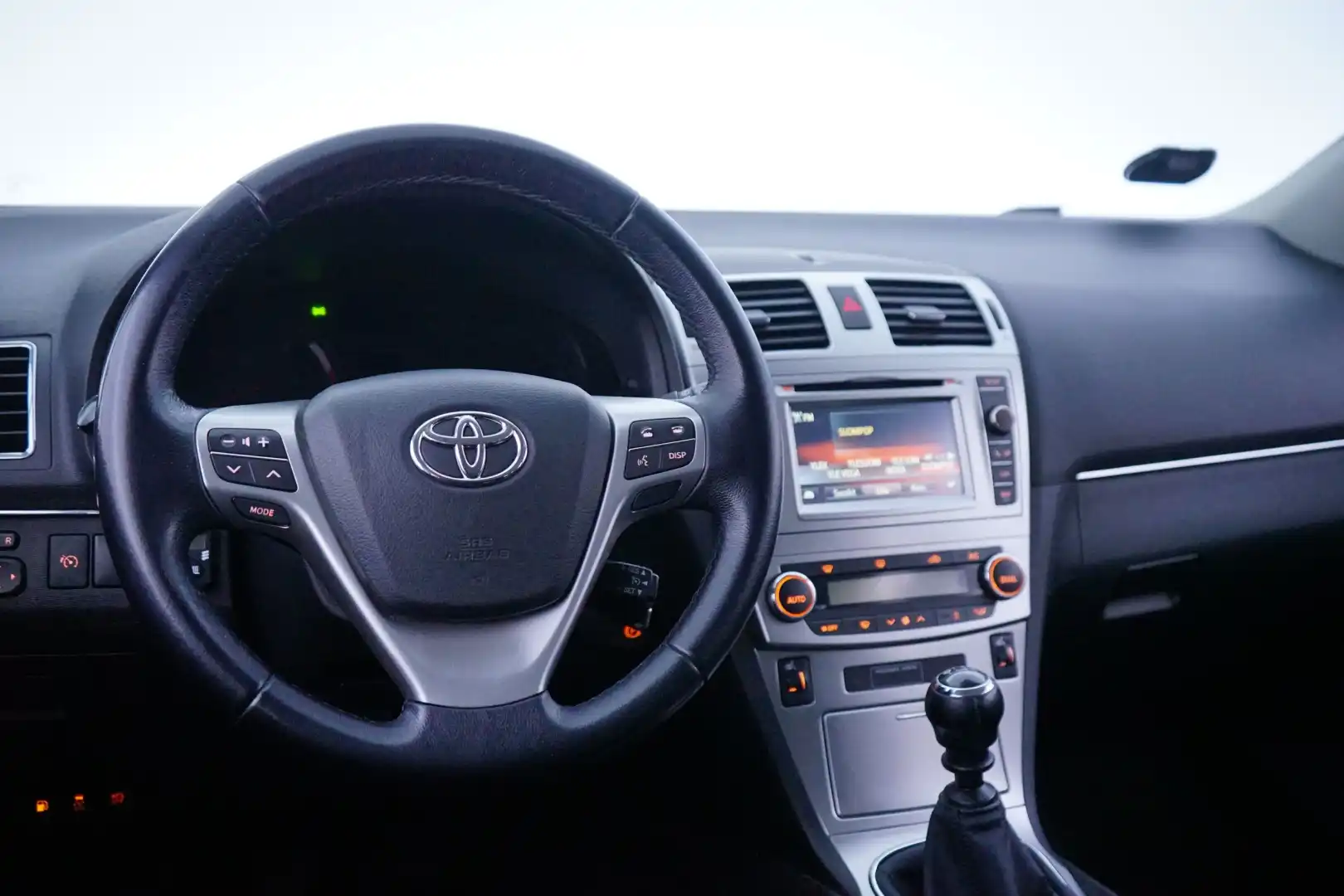 car-image