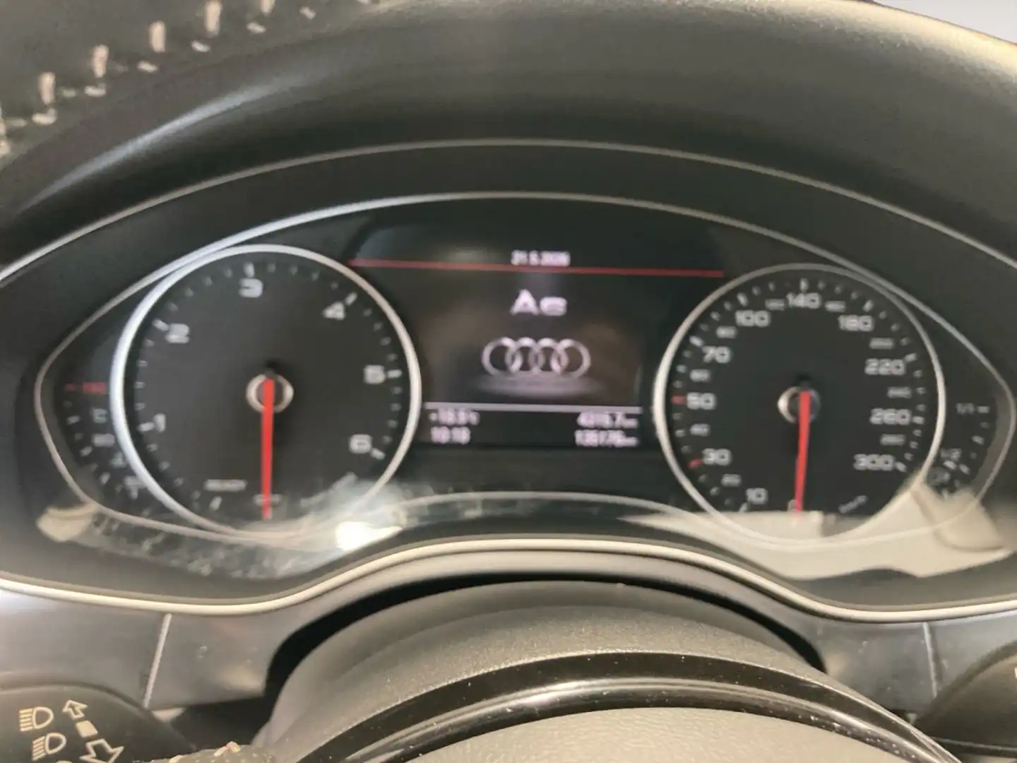 car-image