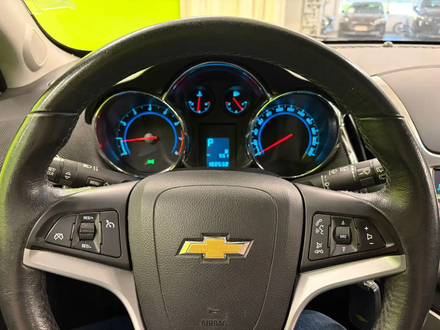 car-image