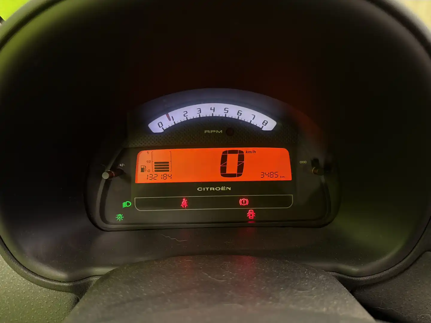 car-image