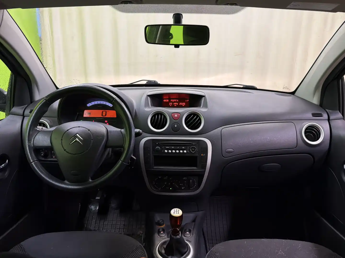 car-image