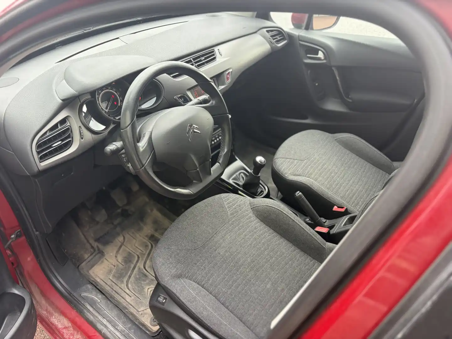 car-image