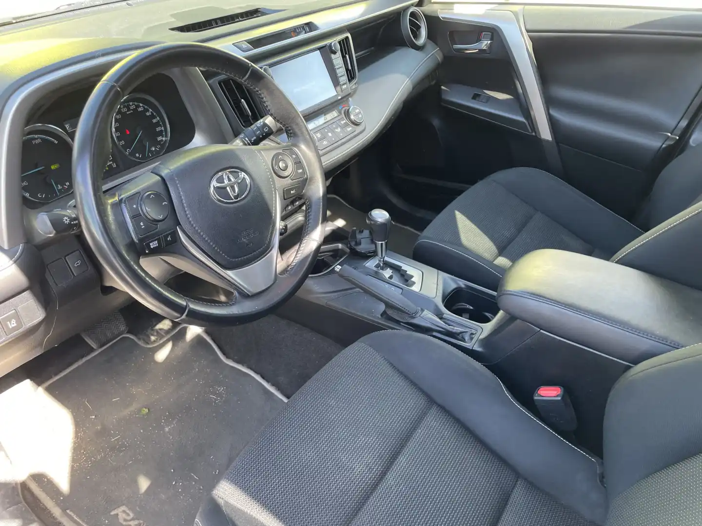 car-image