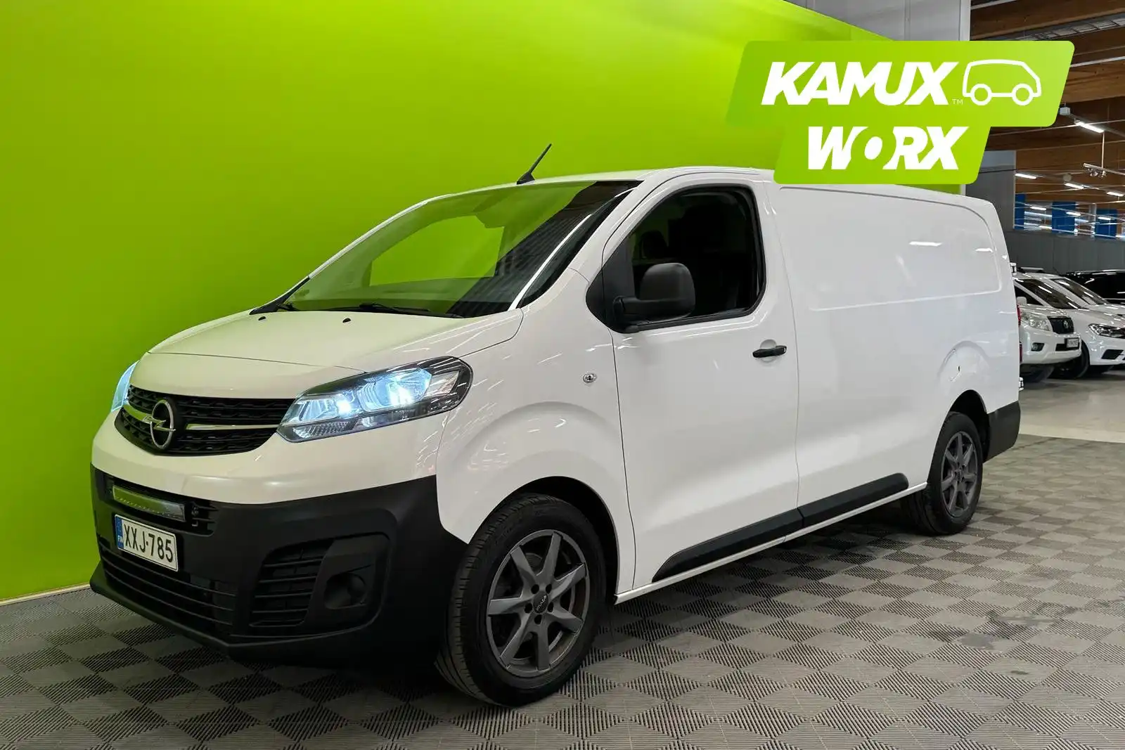 car-image