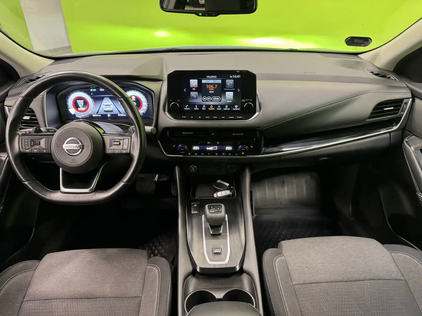 car-image