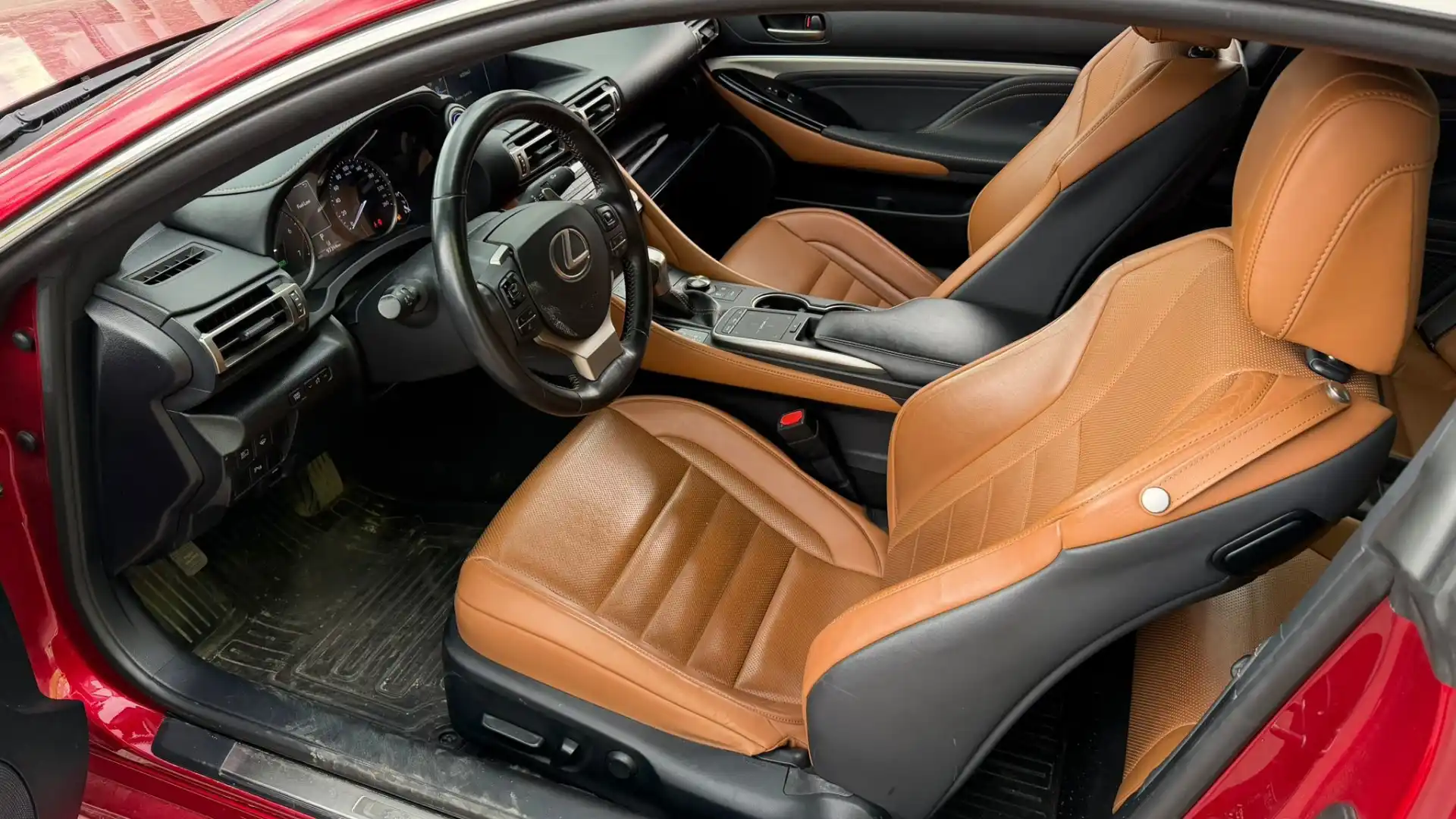 car-image