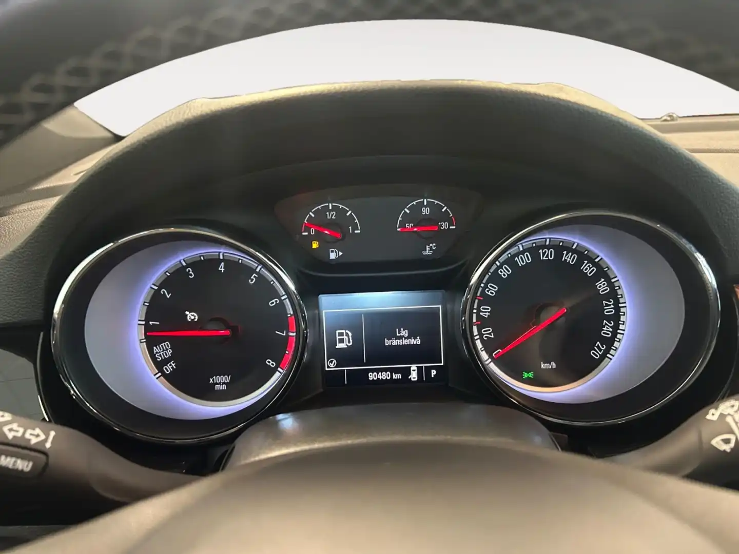 car-image