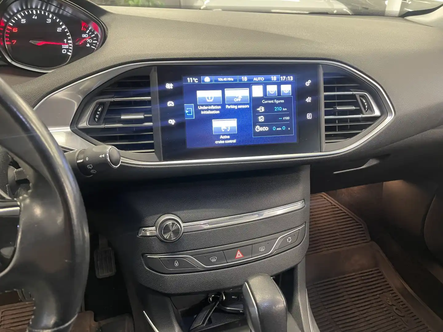 car-image
