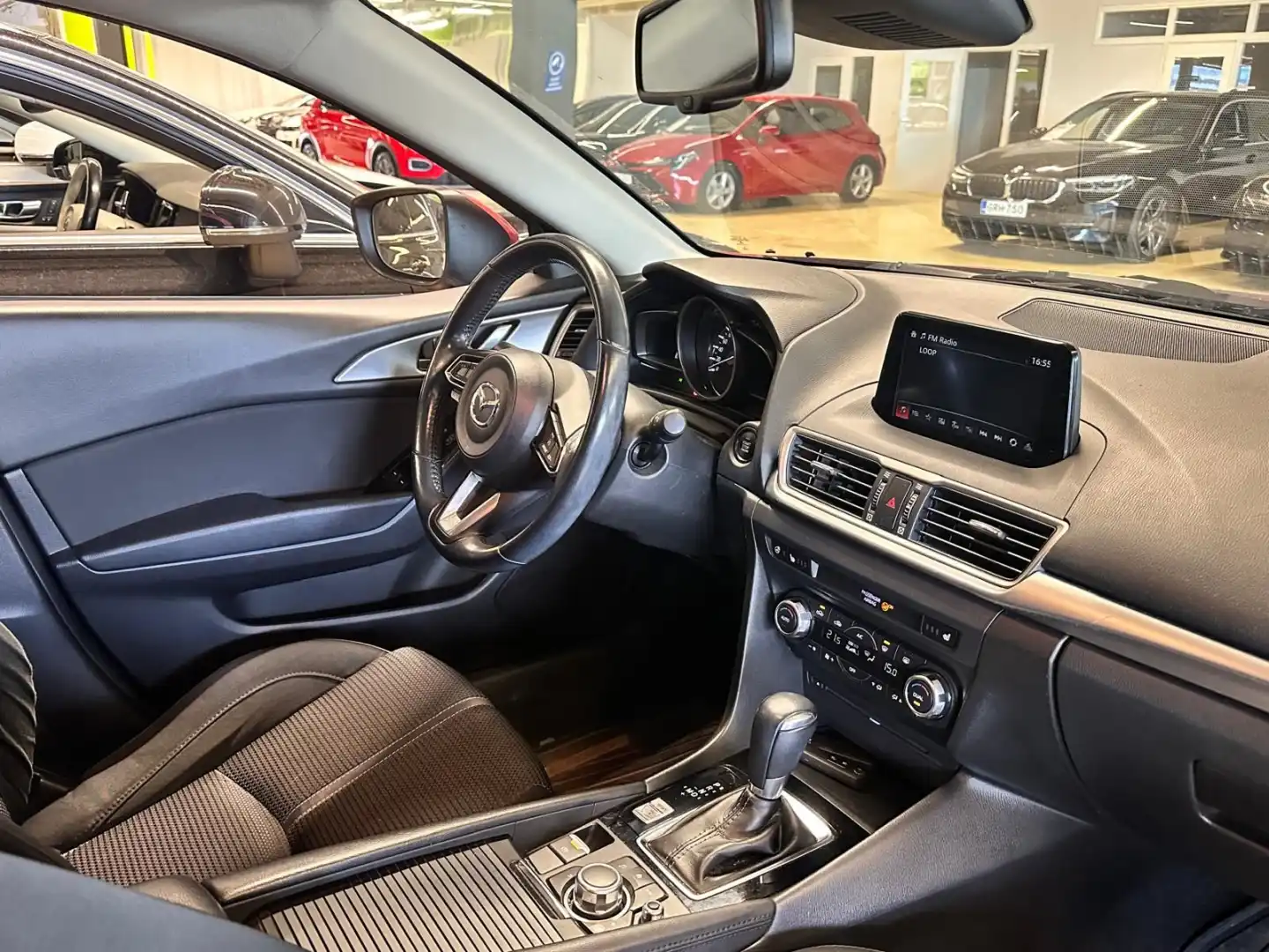 car-image