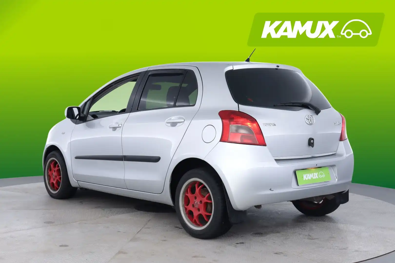 car-image