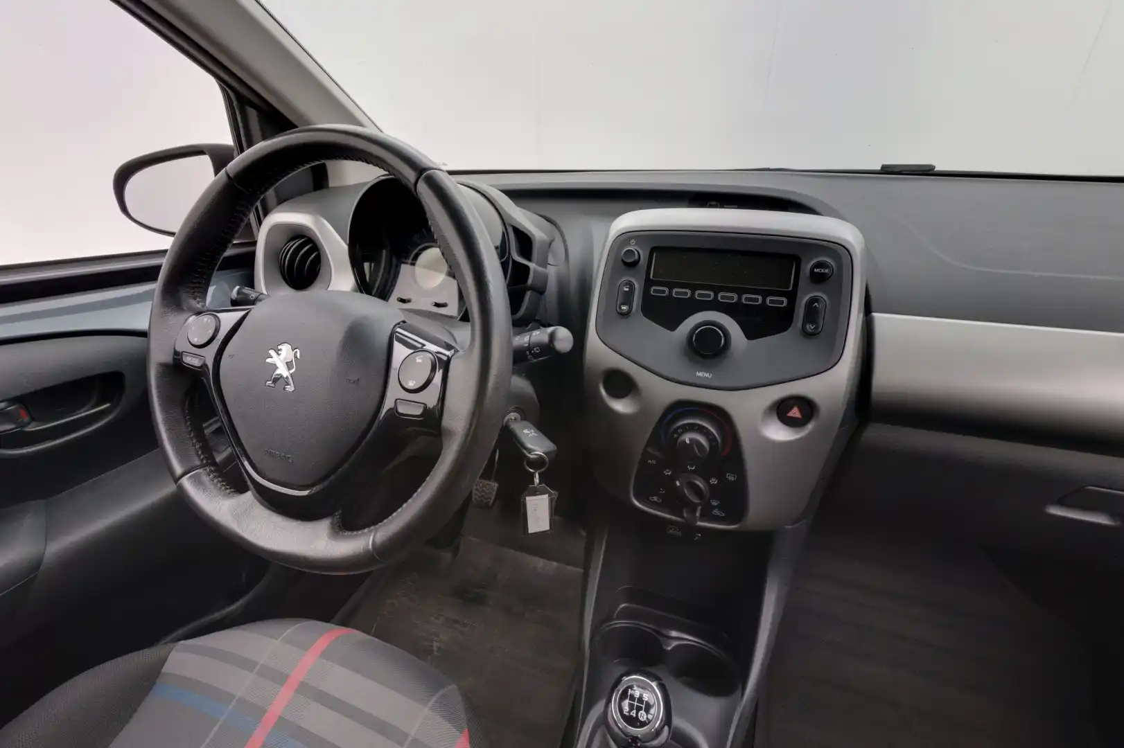 car-image