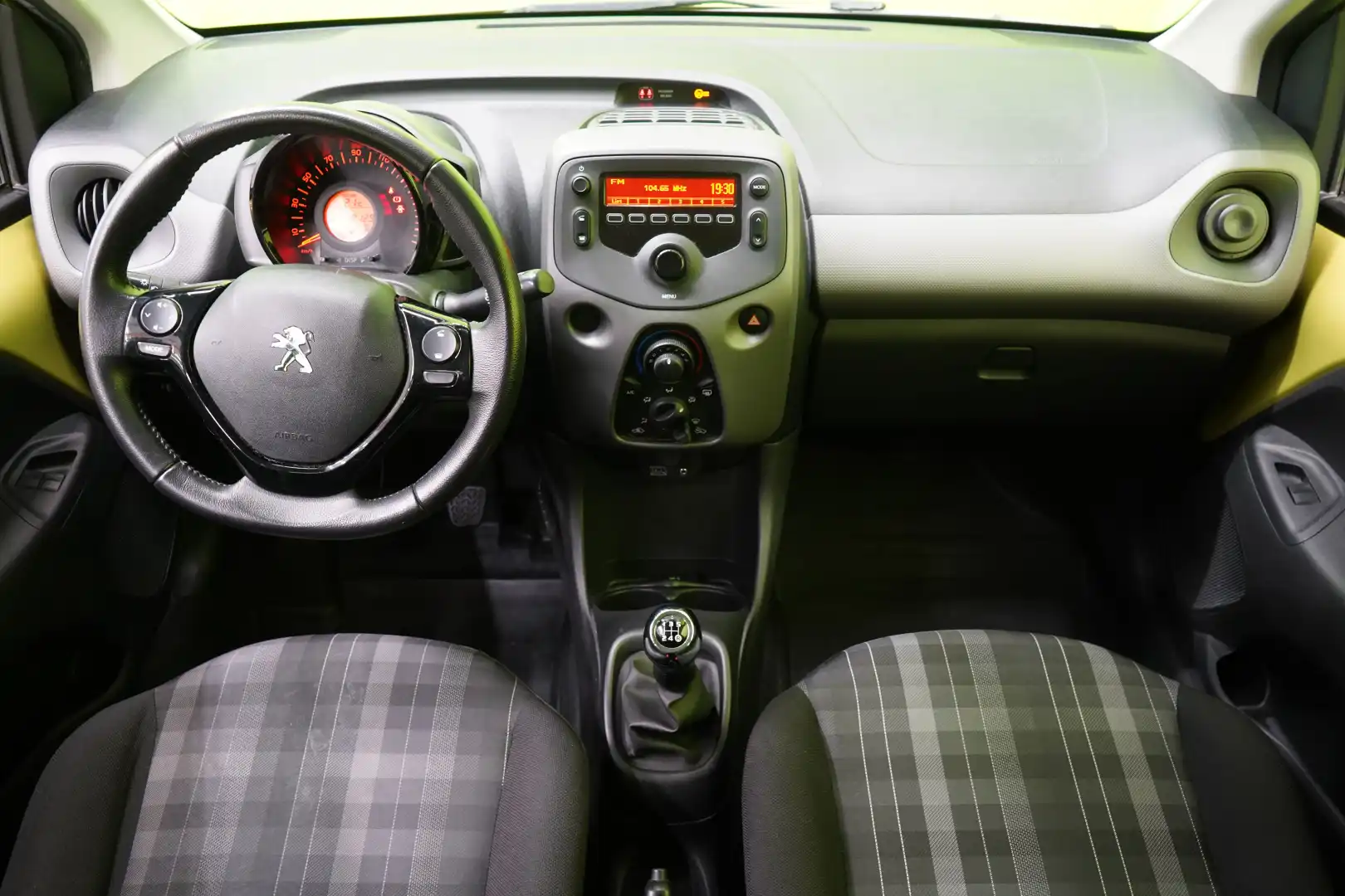 car-image