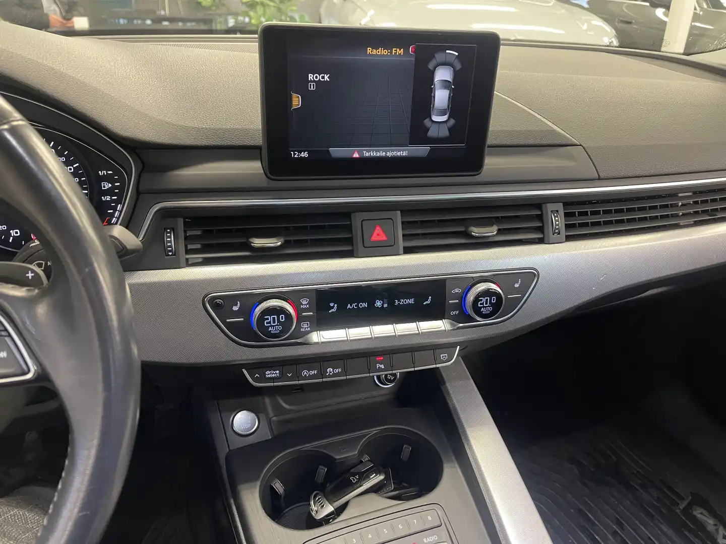 car-image