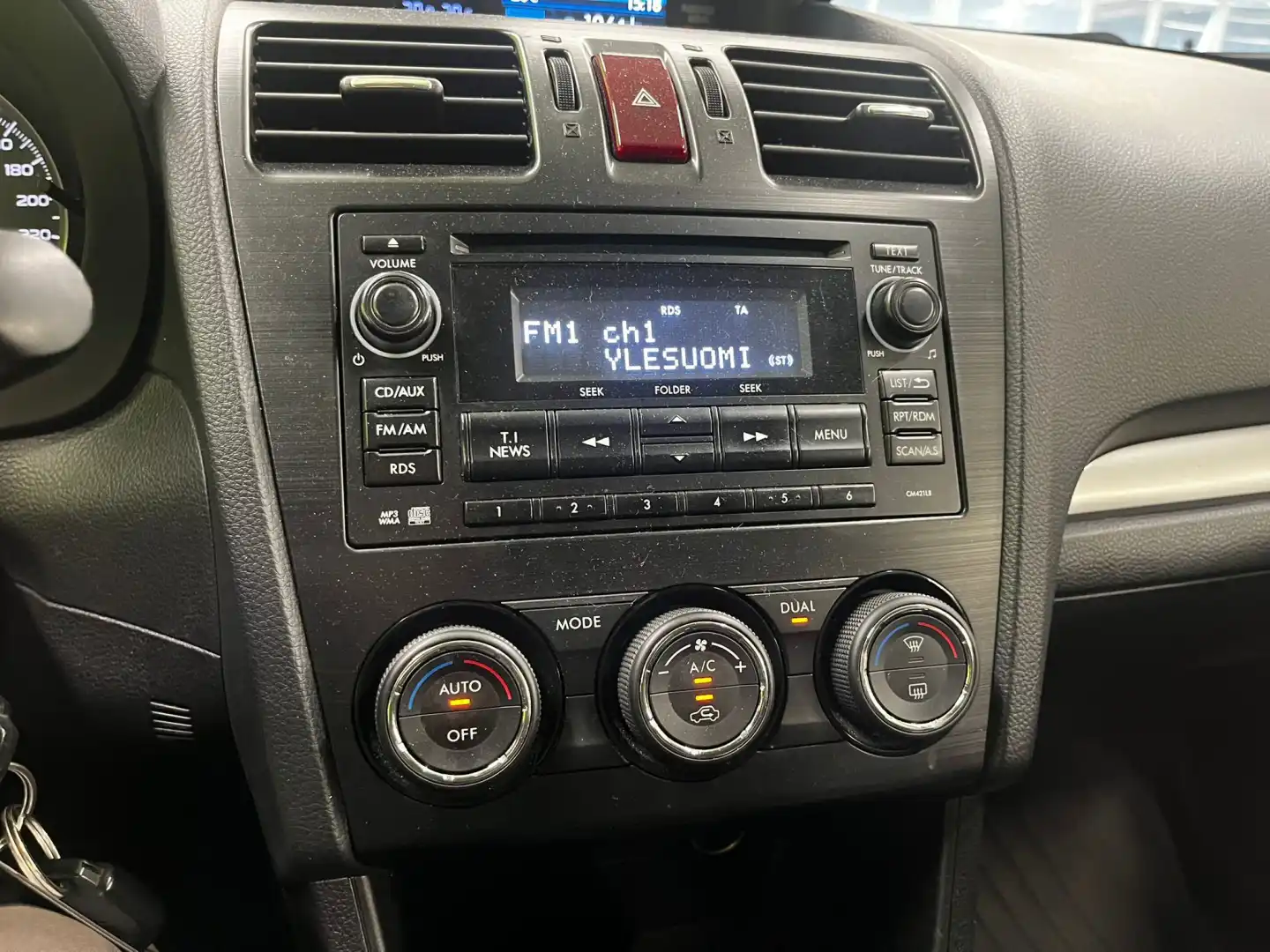 car-image