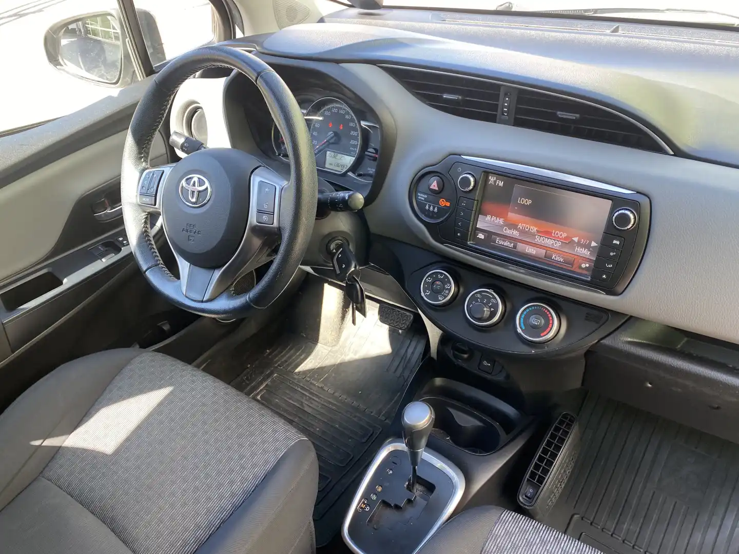 car-image