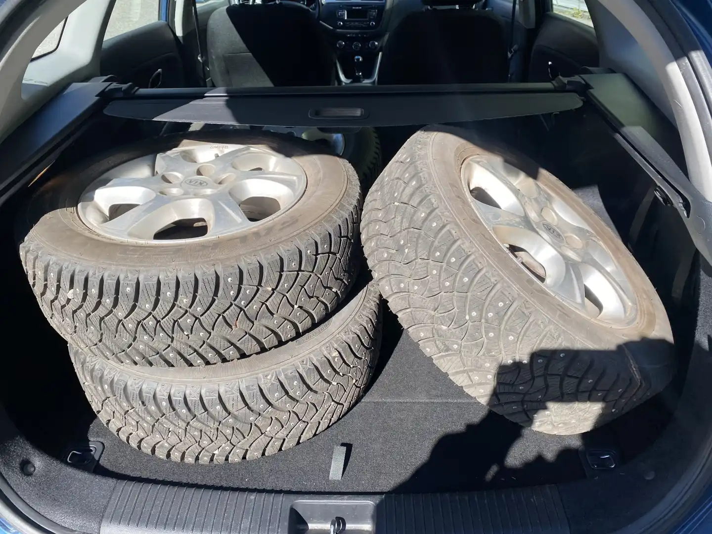 car-image