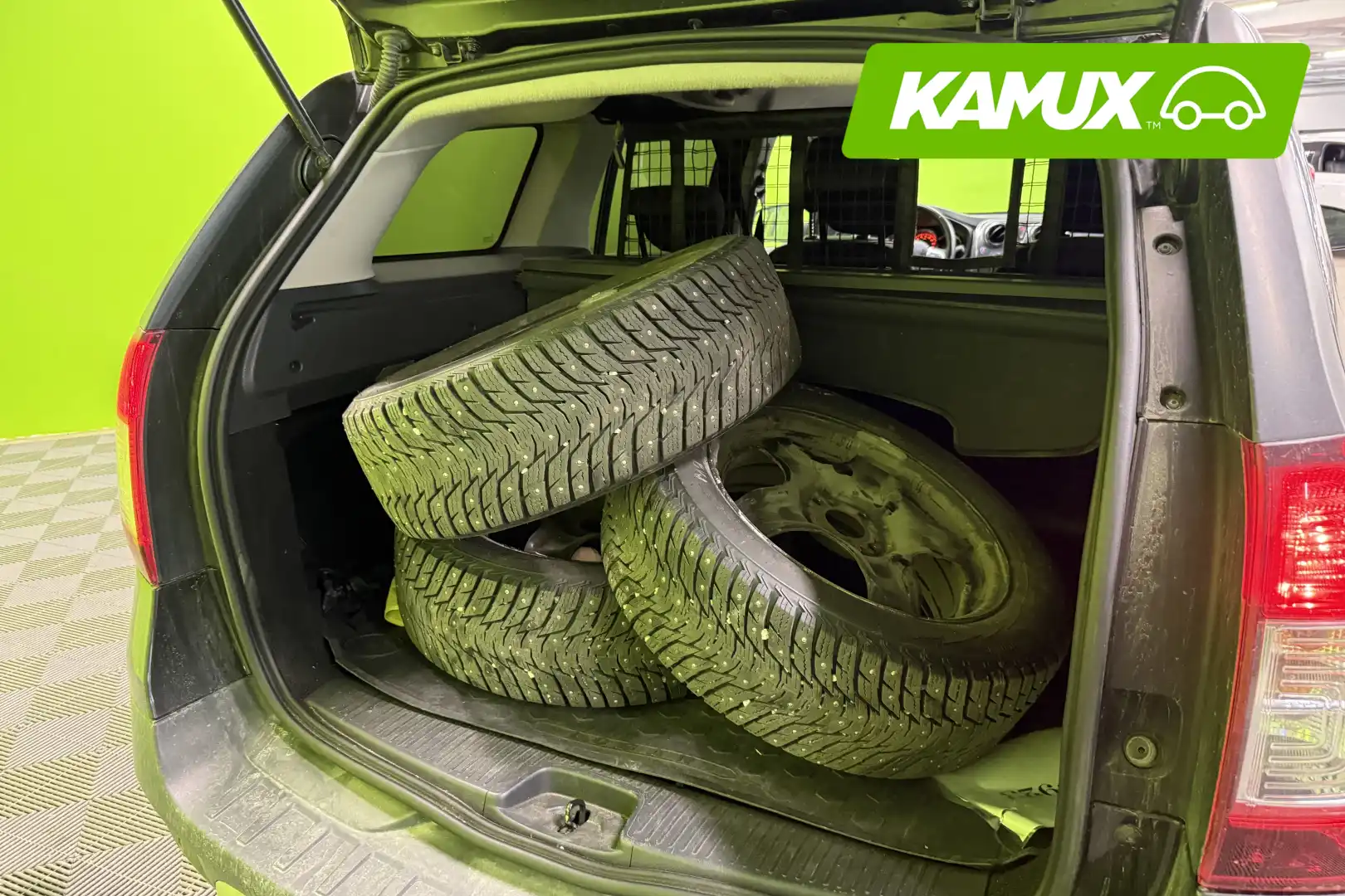 car-image
