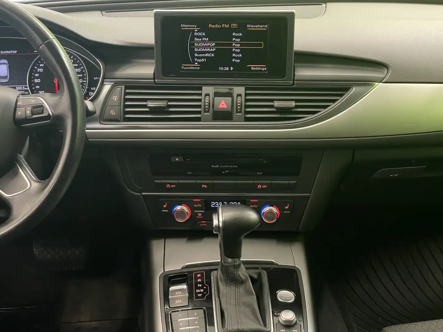 car-image